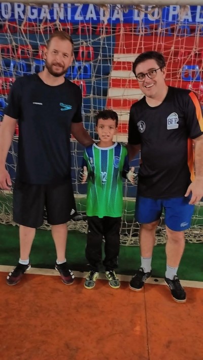 Atleta palotinense de 07 anos vai disputar Estadual de Futsal