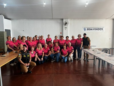 Secretaria de Assistência Social e Polícia Militar unem-se para roda de conversa sobre segurança e prevenção com clube de mães