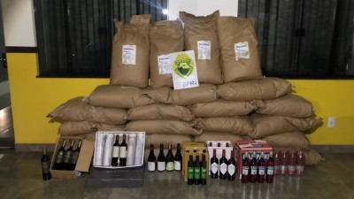 Polícia apreende van com 575 kg de leite em pó de origem argentina, em Nova Aurora 