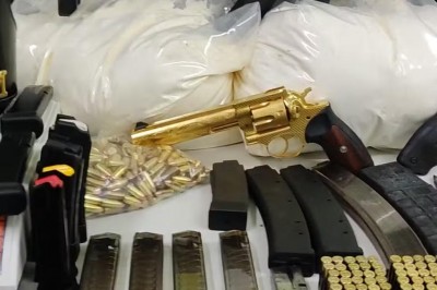 Polícia Militar apreende 30 quilos de cocaína e armas em casa suspeita em Curitiba