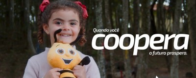 Plataforma possibilita que sociedade contribua para os programas educacionais da Fundação Sicredi