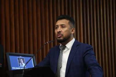 Deputado Adriano José destaca a criação de Câmara especializada para casos de violência doméstica no Paraná