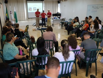 Professores e servidores da rede municipal de Palotina participam de curso de primeiros socorros e prevenção a incêndios