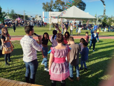 Domingueira Junina atrai grande público ao Lago Municipal