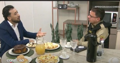 Deputado Adriano José recebe o Capelão Sargento Tomaz no programa Conexão