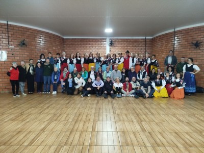 Palotina recebeu Grupo Folclórico da Itália
