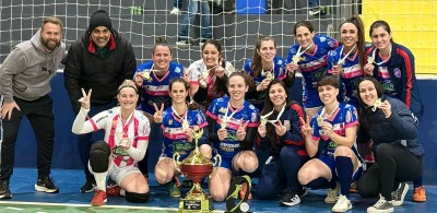 Futsal feminino de Palotina é bicampeão regional em Cascavel