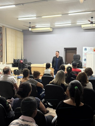 PROJETO PRESENÇA - Projeto Presença promove diálogo com pais  para garantir permanência dos alunos na escola