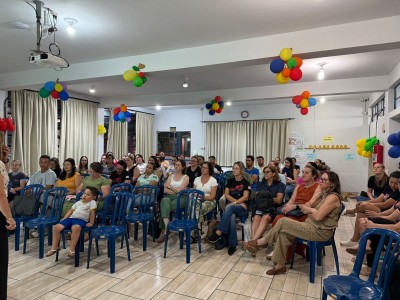 Diretores de escolas e CMEis de Palotina tem capacitação junto com APMFs