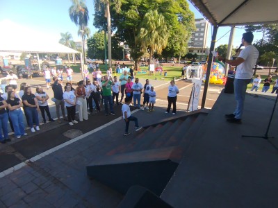 Programação especial na Praça Amadeo Piovesan marca mês de conscientização do autismo em Palotina 