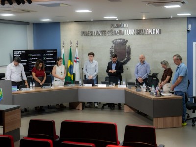 Câmara de Palotina homenageia memória de Vanildo Cardoso durante sessão