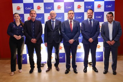 C.Vale participa de encontro na Embaixada do Paraguai