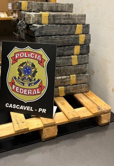 Polícia Federal apreende 258,9 kg de maconha e prende suspeitos no Oeste do Paraná