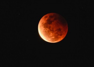 Eclipse lunar quase total poderá ser visto em todo o Brasil nesta madrugada