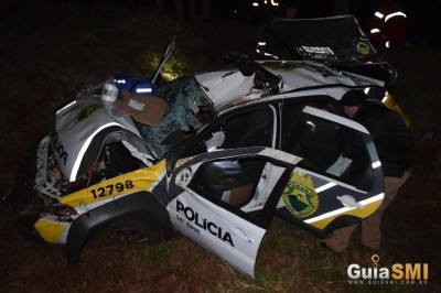 Policiais militares ficam gravemente feridos em acidente na BR-277 em Medianeira