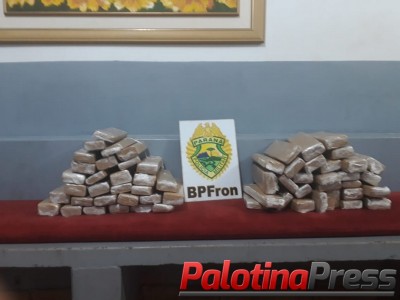 BPFron apreende entorpecente em ônibus na cidade de Marechal Cândido Rondon-PR durante Operação Coesão