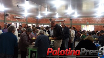 Clube João 23 realiza almoço em homenagem ao dia dos Pais